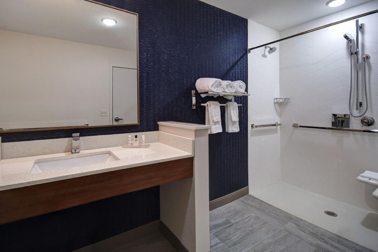 Fairfield By Marriott Inn & Suites Grand Rapids Уайоминг Екстериор снимка